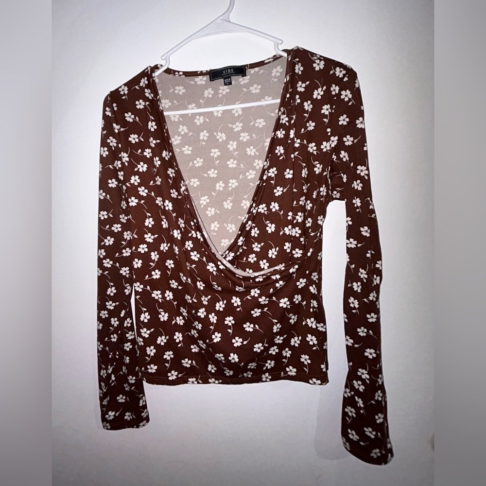 Brown top size large